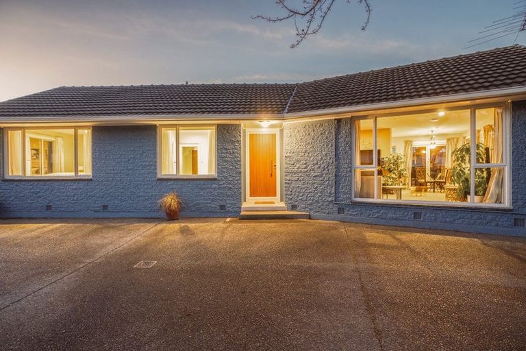 Photo of property in 6 Hilldale Place, Hillsborough, Christchurch, 8022