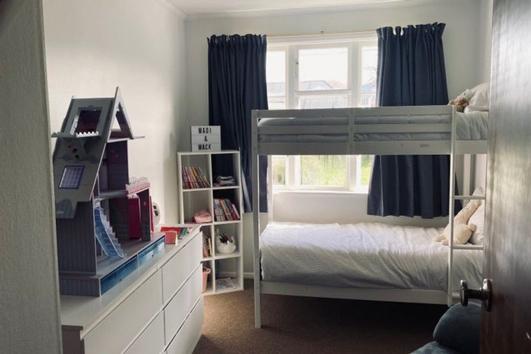 Photo of property in 62 Kowhai Street, Naenae, Lower Hutt, 5011