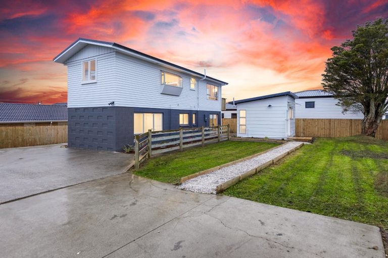 Photo of property in 38d Hetherington Road, Ranui, Auckland, 0612