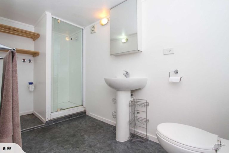 Photo of property in 1/596 Whangaparaoa Road, Stanmore Bay, Whangaparaoa, 0932