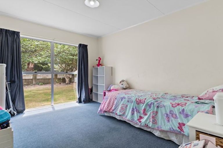 Photo of property in 35 Waite Street, Featherston, 5710