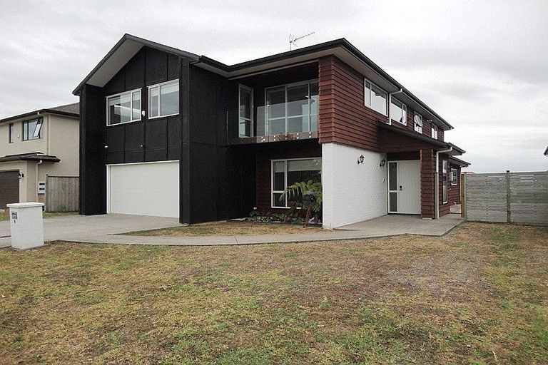 Photo of property in 4 Rossini Court, Karaka, Papakura, 2113