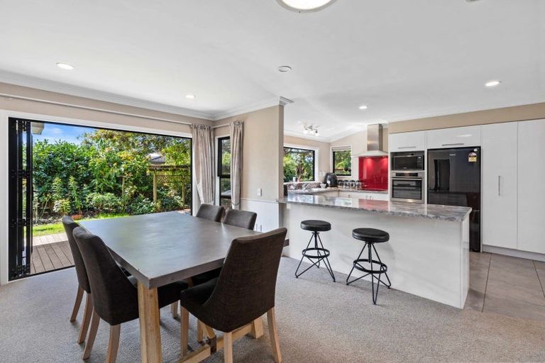 Photo of property in 2 Barnett Place, Te Puke, 3119