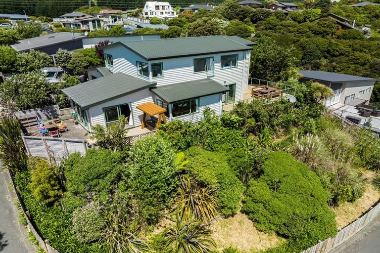 Photo of property in 42f James Cook Drive, Whitby, Porirua, 5024