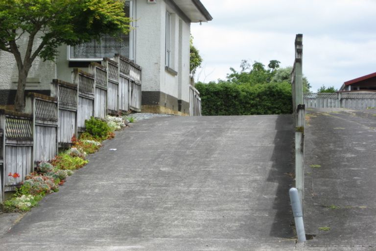 Photo of property in 8c Helvetia Road, Pukekohe, 2120