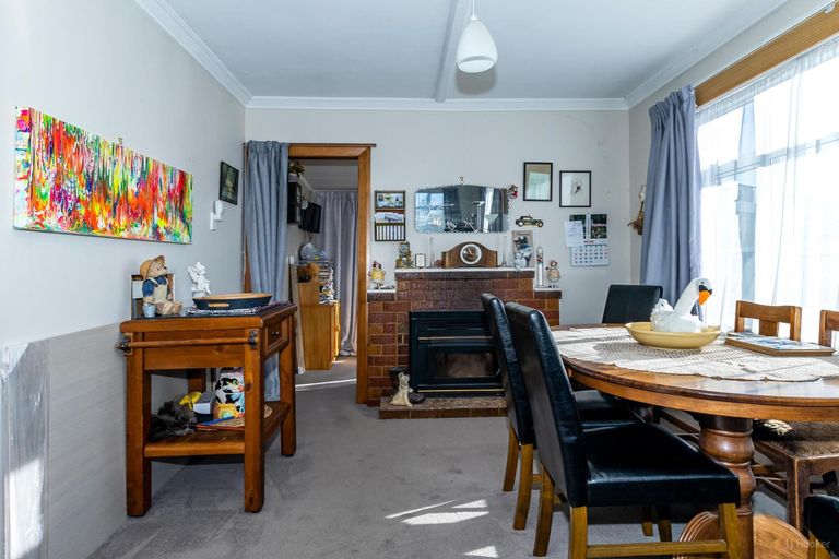 Photo of property in 56 Rhodes Street, Waimate, 7924