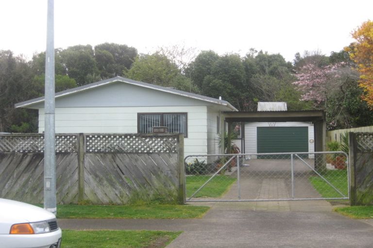 Photo of property in 7 Hamua Place, Waitara, 4320