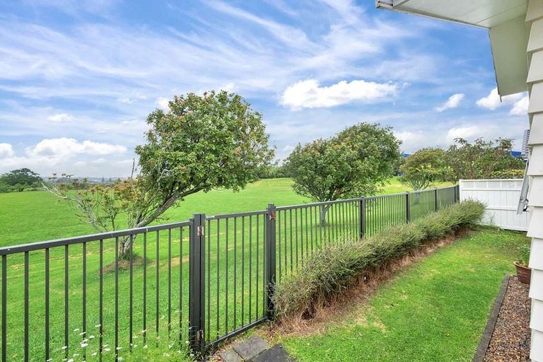 Photo of property in 10 Mulvaney Crescent, Henderson, Auckland, 0612