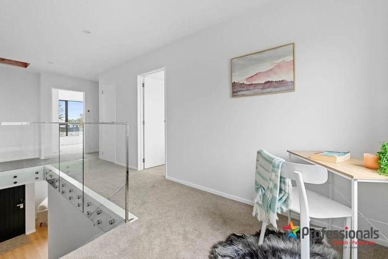 Photo of property in 70c Cargill Street, Papakura, 2110