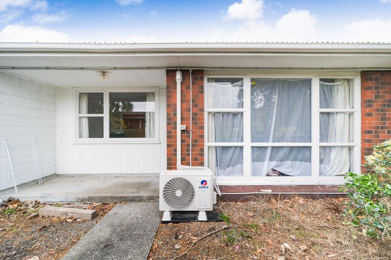 Photo of property in 2/630 Main Street, Palmerston North, 4414