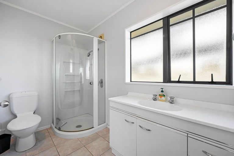 Photo of property in 16 Kenneth Place, Rototuna, Hamilton, 3210