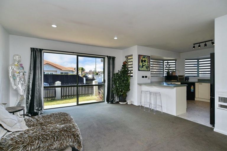 Photo of property in 1 Sandholm Close, North New Brighton, Christchurch, 8083