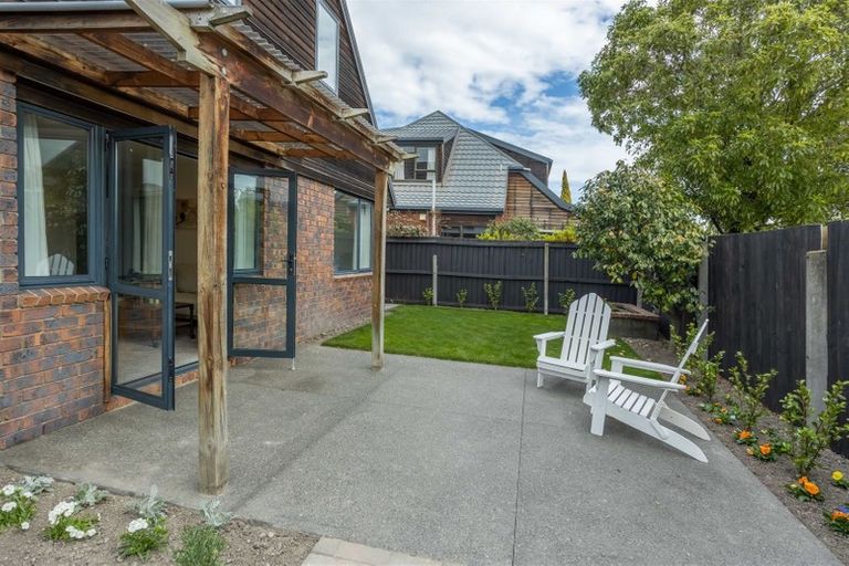 Photo of property in 2 Harrods Court, Ilam, Christchurch, 8053