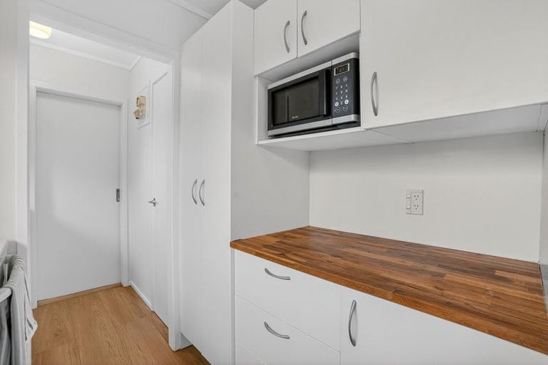 Photo of property in 2/155 Verbena Road, Birkdale, Auckland, 0626