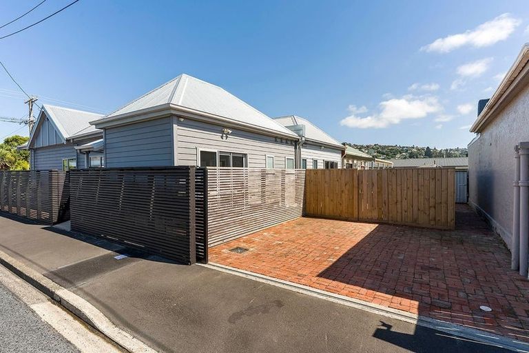 Photo of property in 43 Bradshaw Street, South Dunedin, Dunedin, 9012