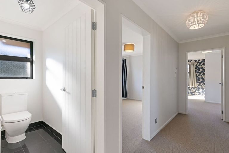 Photo of property in 6 Galea Grove, Kelvin Grove, Palmerston North, 4414