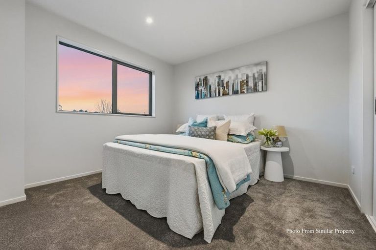 Photo of property in 74b Sycamore Drive, Sunnynook, Auckland, 0620