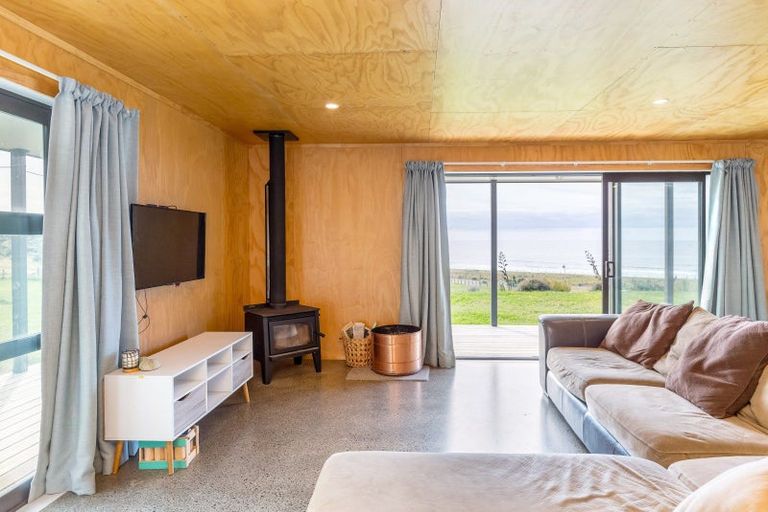 Photo of property in 574 Tora Farm Settlement Road, Tora, Martinborough, 5782