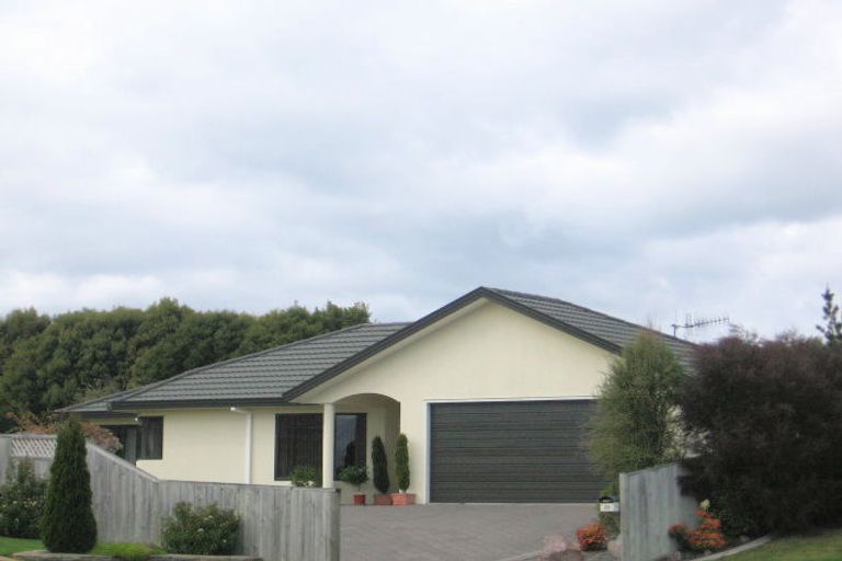 Photo of property in 35 Balmoral Drive, Hilltop, Taupo, 3330