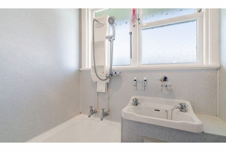 Photo of property in 22 Charlton Road, Gore, 9710