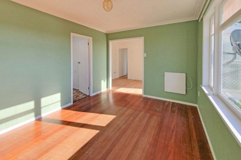 Photo of property in 4/286 Saint Aubyn Street, New Plymouth, 4310