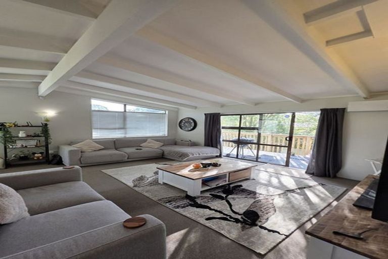 Photo of property in 19 Chrisarda Place, Red Hill, Papakura, 2110