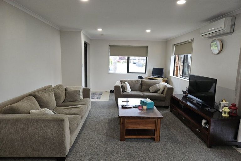 Photo of property in 9 The Palms, Rototuna, Hamilton, 3210