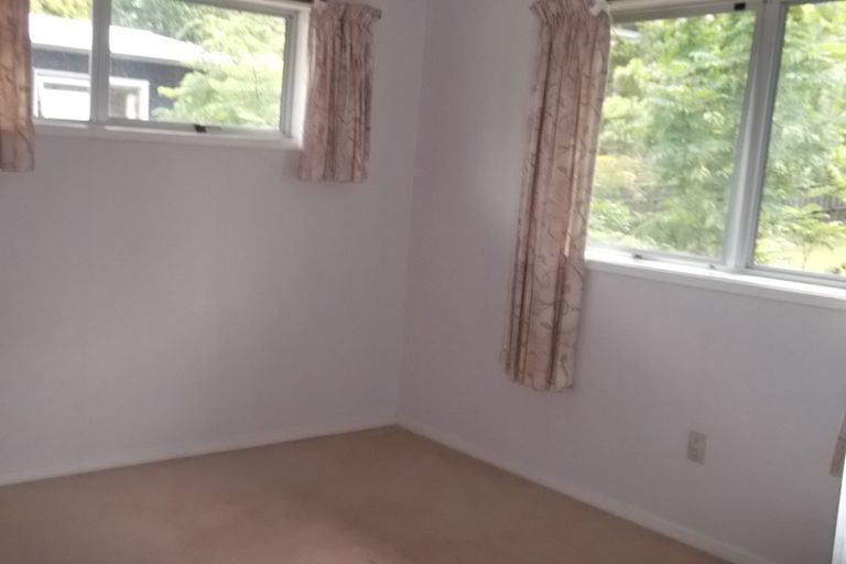 Photo of property in 31 Wyoming Avenue, Murrays Bay, Auckland, 0630