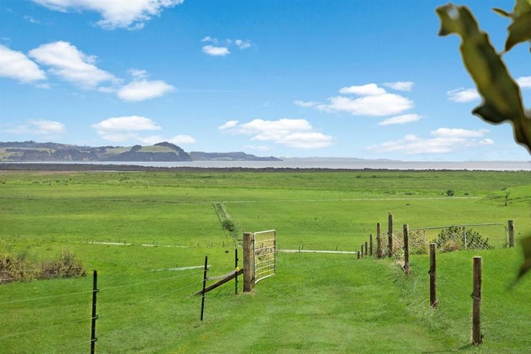 Photo of property in 251 Mairetahi Road, South Head, Helensville, 0874