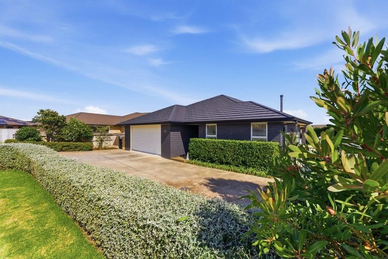 Photo of property in 26 Jules Crescent, Bell Block, New Plymouth, 4312