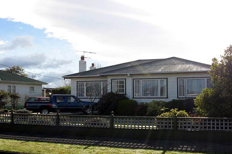 Photo of property in 6 Weka Place, Masterton, 5810