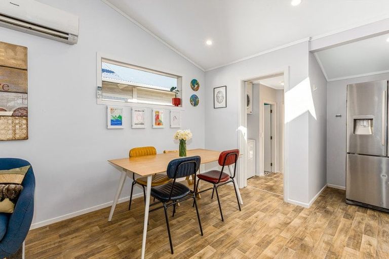 Photo of property in 37 Humber Street, Island Bay, Wellington, 6023
