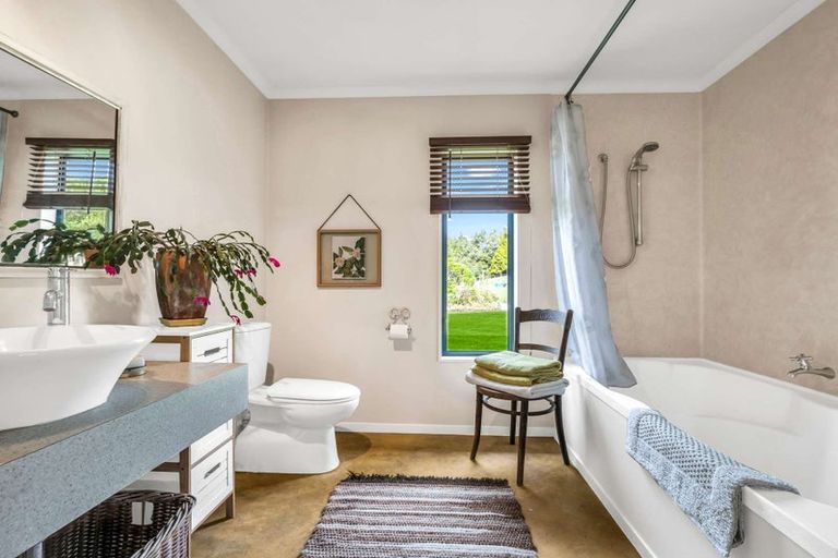 Photo of property in 184 Kaharoa Road, Hamurana, Rotorua, 3096