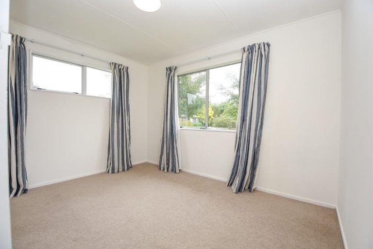 Photo of property in 14 Baillie Crescent, Carterton, 5713