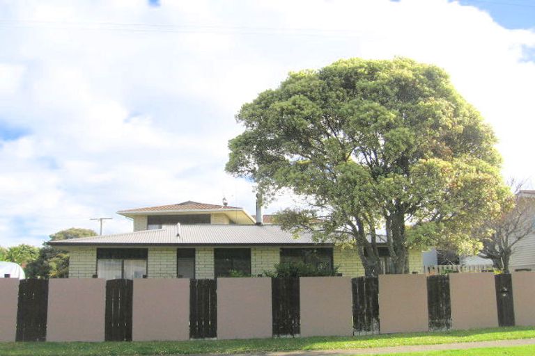 Photo of property in 44 Muricata Avenue, Mount Maunganui, 3116