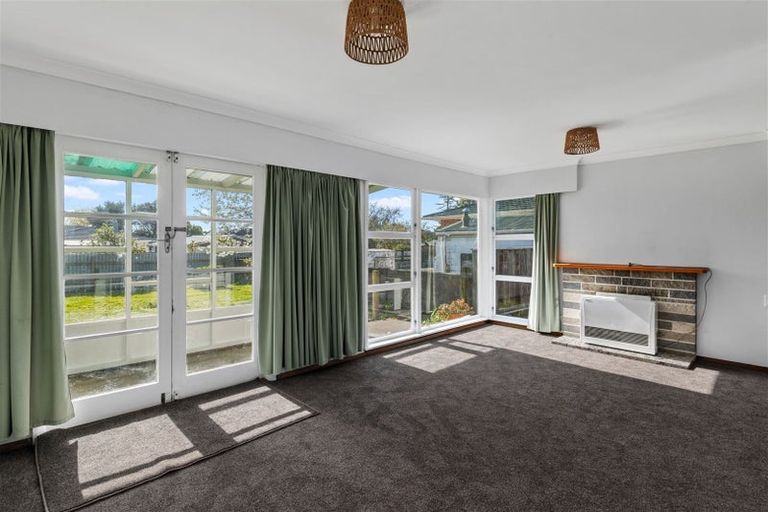 Photo of property in 18 The Avenue, Levin, 5510