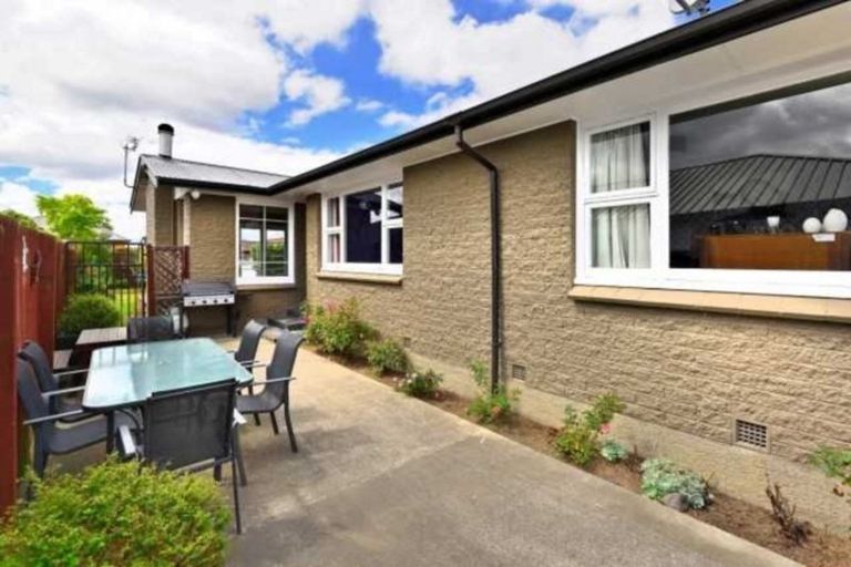 Photo of property in 26 Oakhampton Street, Hornby, Christchurch, 8042