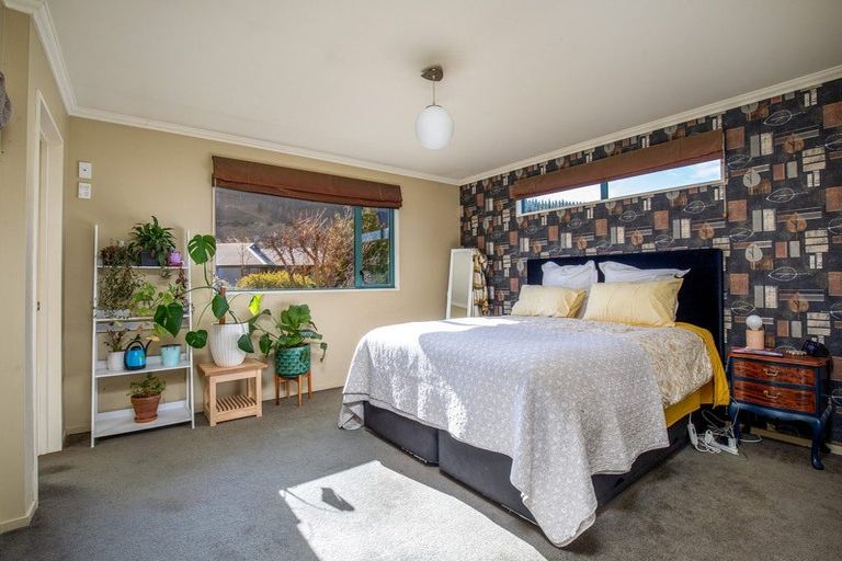 Photo of property in 24 Whitby Street, Clyde, 9330