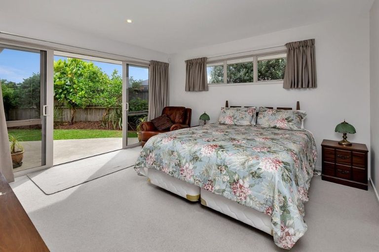 Photo of property in 10 Sea Dune Place, Ruakaka, 0116