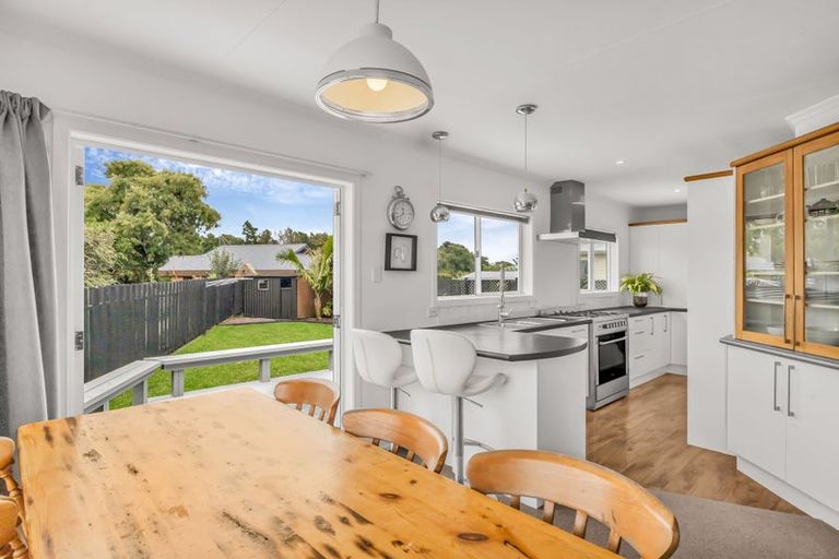 Photo of property in 26 Trafalgar Street, Westown, New Plymouth, 4310