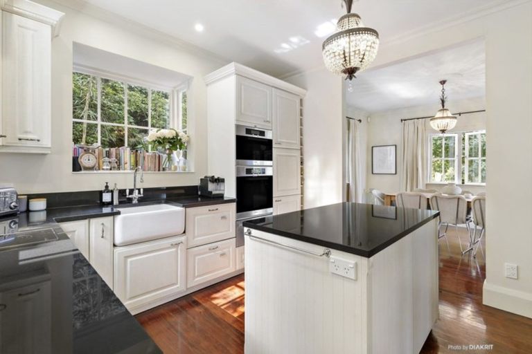 Photo of property in 35 Upper Watt Street, Wadestown, Wellington, 6012