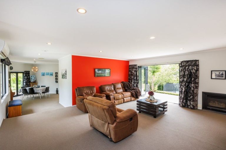 Photo of property in 50 Kingsdale Park Drive, Aokautere, Palmerston North, 4471
