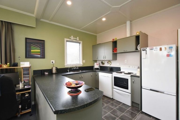 Photo of property in 5 Hulme Street, Otautau, 9610