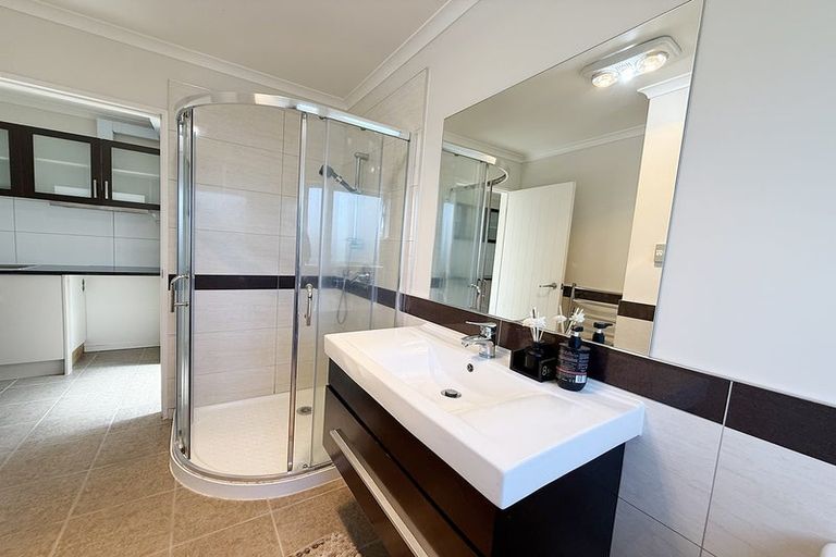 Photo of property in 16 Coolaghy Drive, Flat Bush, Auckland, 2019