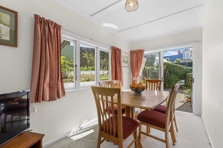 Photo of property in 3 Barrett Street, Westown, New Plymouth, 4310