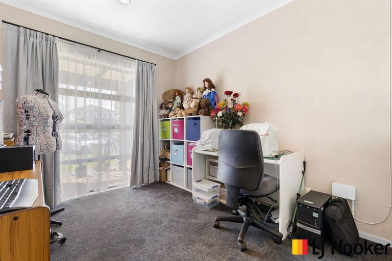 Photo of property in 29 Girvan Terrace, Wattle Downs, Auckland, 2103