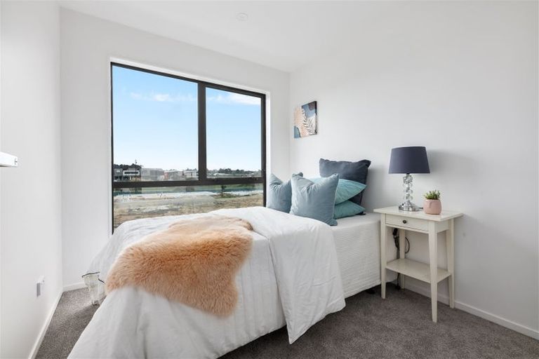 Photo of property in 30 Whakato Avenue, Kumeu, 0810