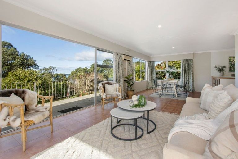 Photo of property in 22 Giles Way, Tanners Point, Katikati, 3177