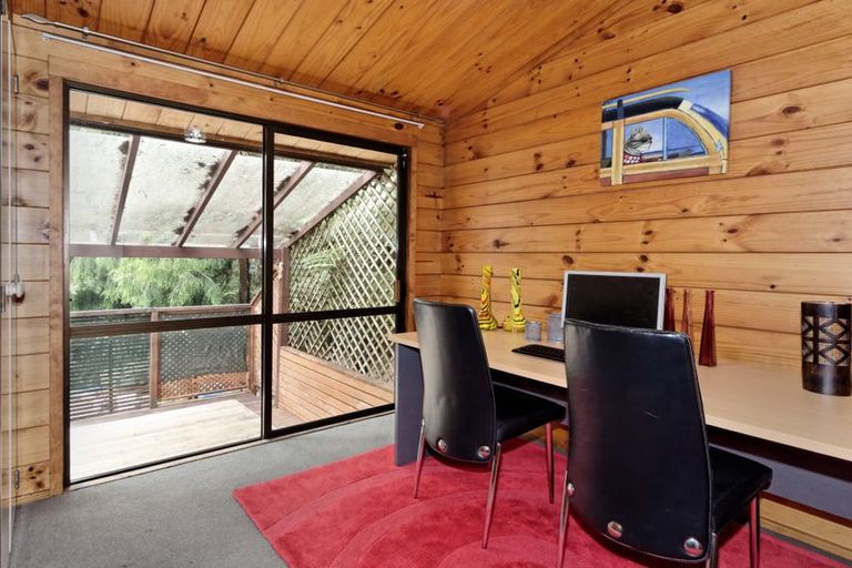 Photo of property in 61 Wirihana Road, Titirangi, Auckland, 0604