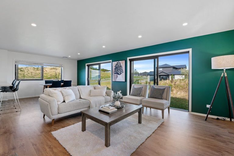 Photo of property in 150 Highland Drive, Acacia Bay, Taupo, 3385